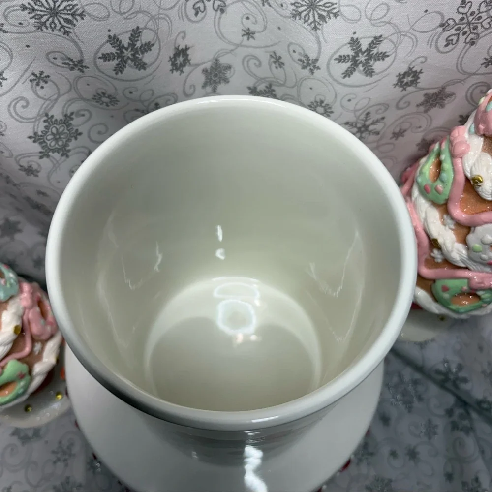 Sanrio Christmas Hello Kitty Wreath Snowflake Canister Cookie Jar w/Bow Topper - Picture 10 of 12